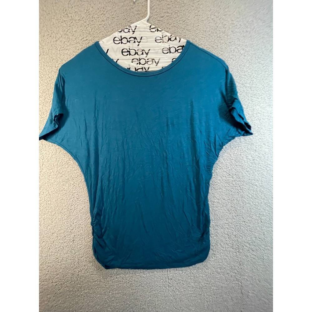 Made‎ By Johnny Designed in California XXL Stretch Blue Top, Rouched Sides